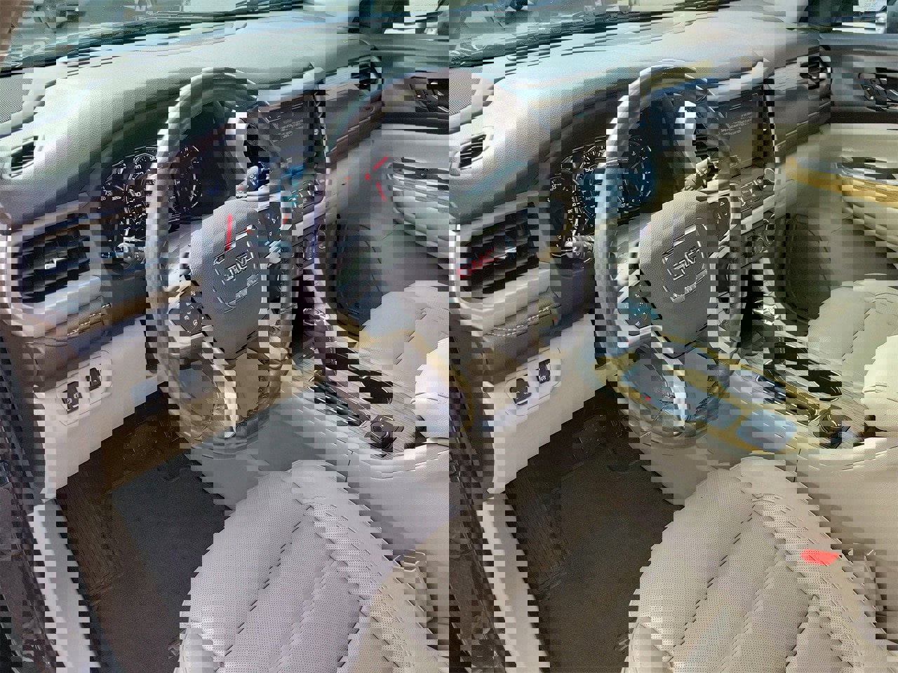 Used 2019 GMC Acadia Denali image 15