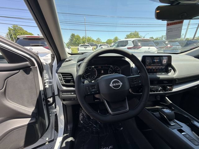 New 2026 Nissan Rogue SV w/ Cold Weather Package AWD/4WD image 14