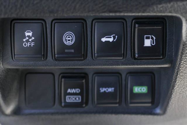 Used 2019 Nissan Rogue SV image 13