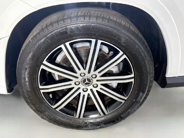 Used 2026 Mercedes-Benz GLE 350 4MATIC w/ Driver Assistance Package image 37