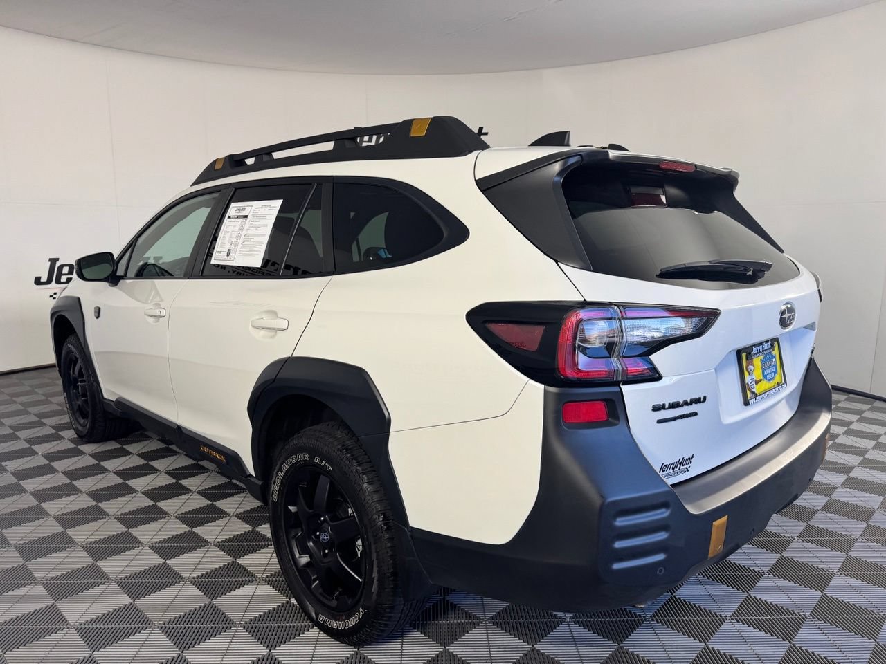 Used 2025 Subaru Outback Wilderness AWD/4WD image 8