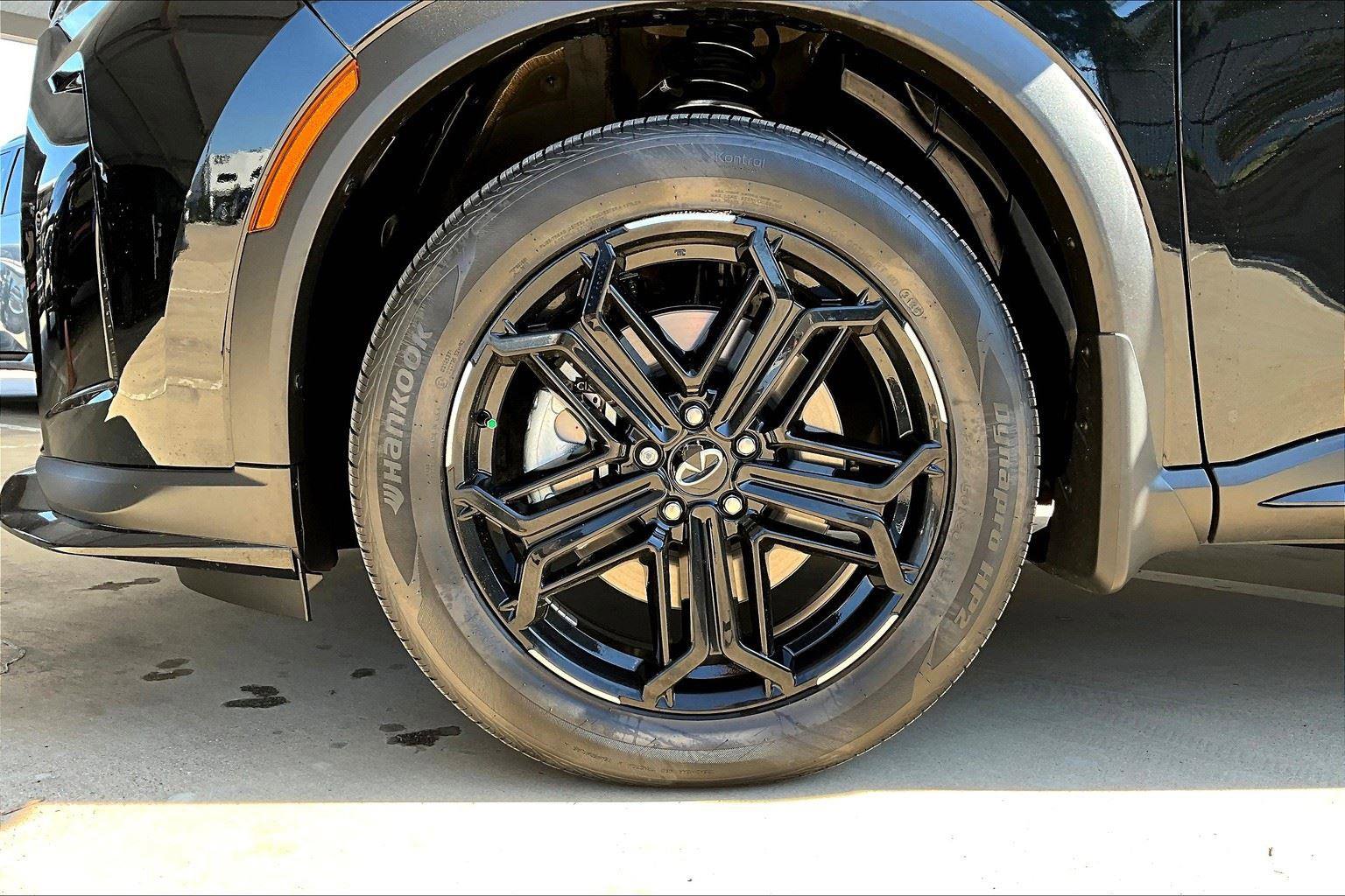 New 2026 INFINITI QX60 Sport image 21