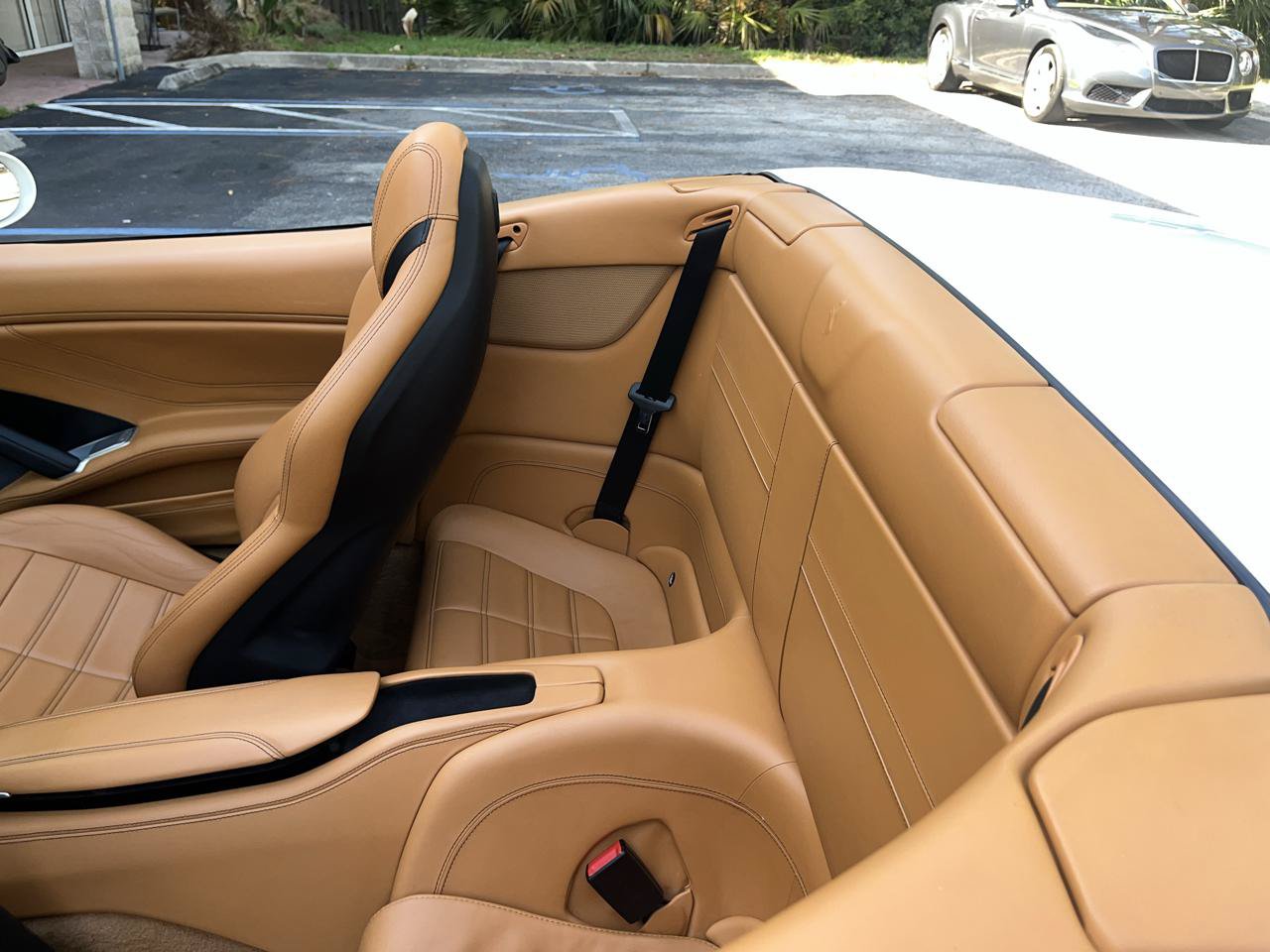Used 2016 Ferrari California T RWD image 35