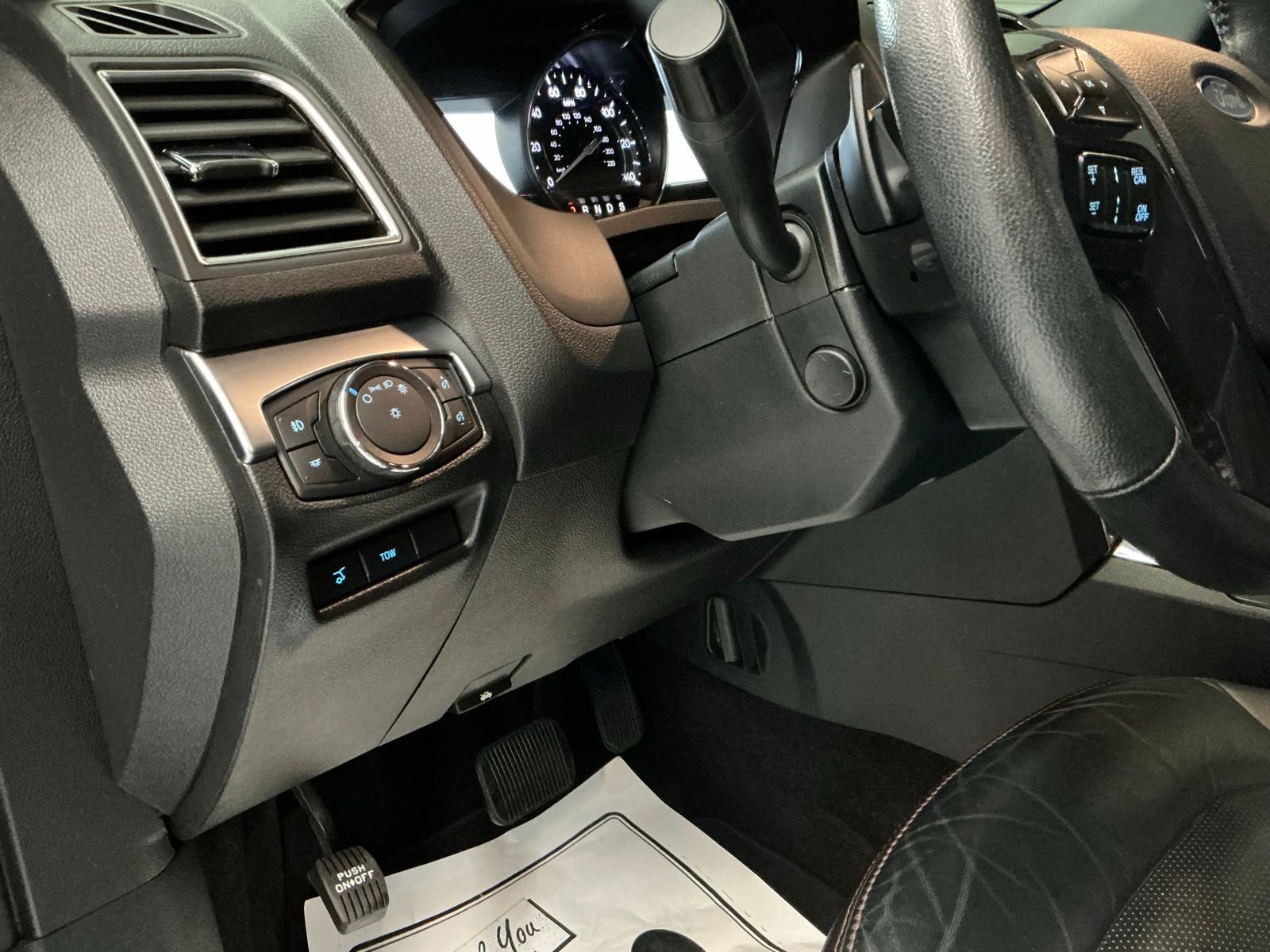 Used 2020 Chevrolet Corvette Stingray Preferred Cpe w/ 2LT Preferred Equipment Group image 33