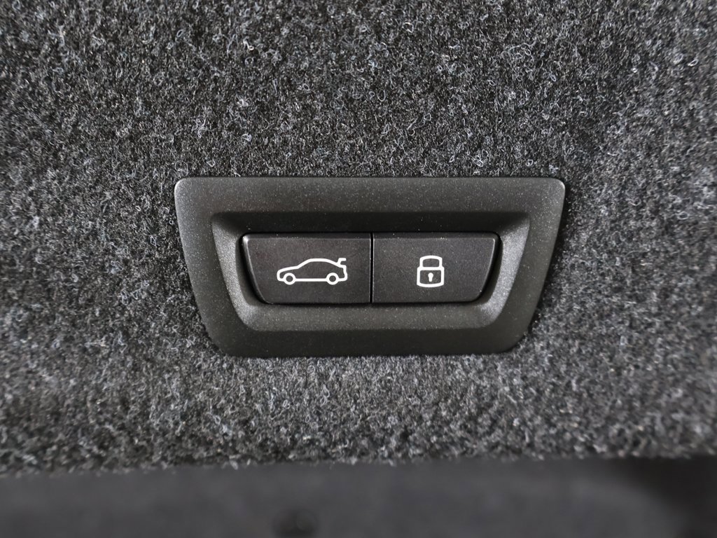 Used 2024 BMW M3 Competition image 24