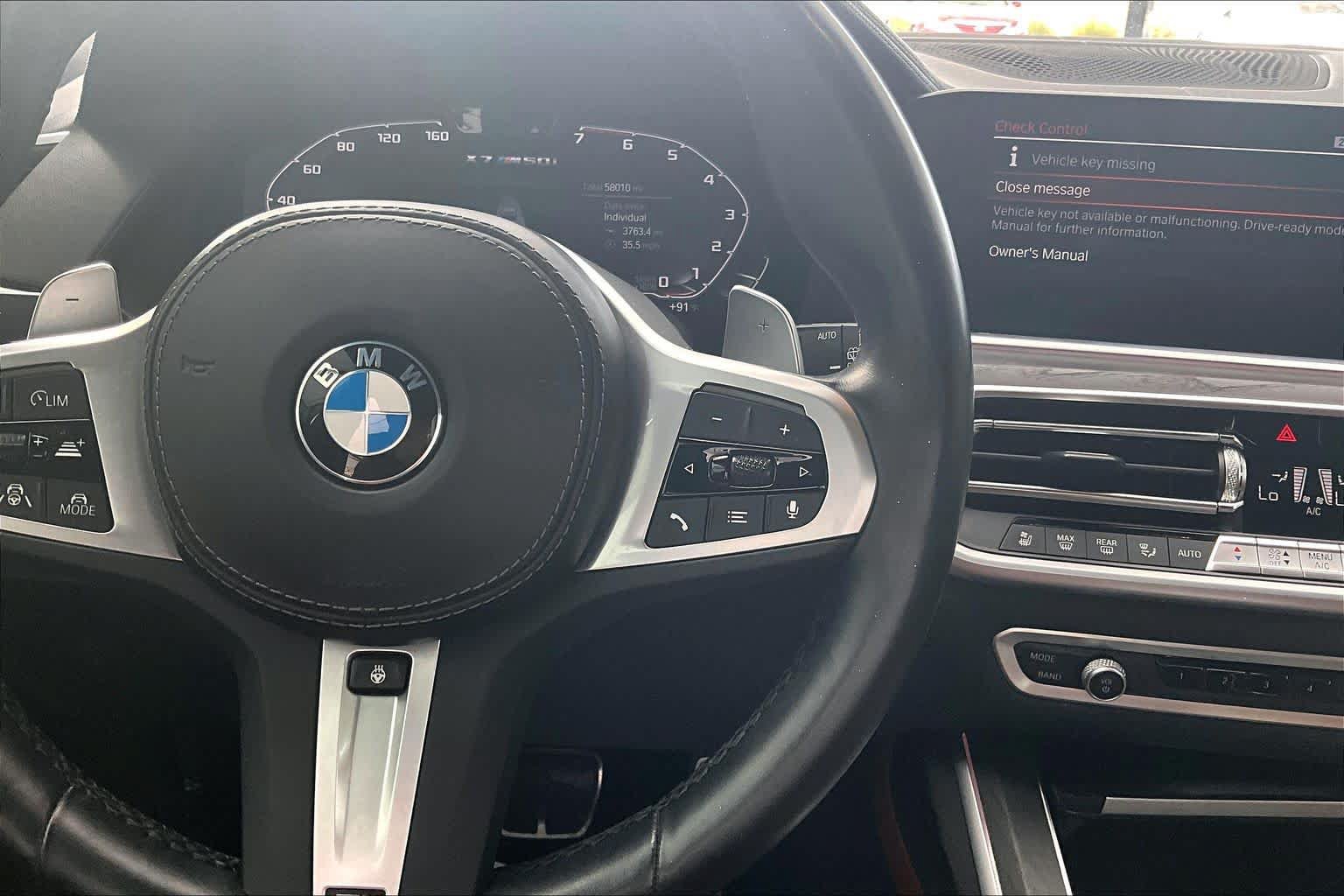 Used 2022 BMW X7 M50i AWD/4WD image 25