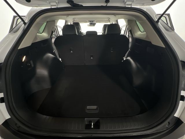 Used 2023 Kia Sportage EX image 25