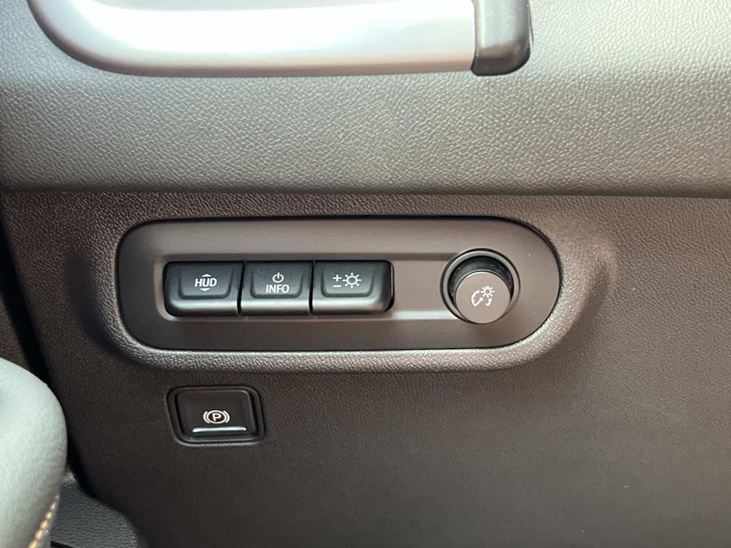 Used 2024 GMC Terrain AT4 w/ Tech Package AWD/4WD image 24