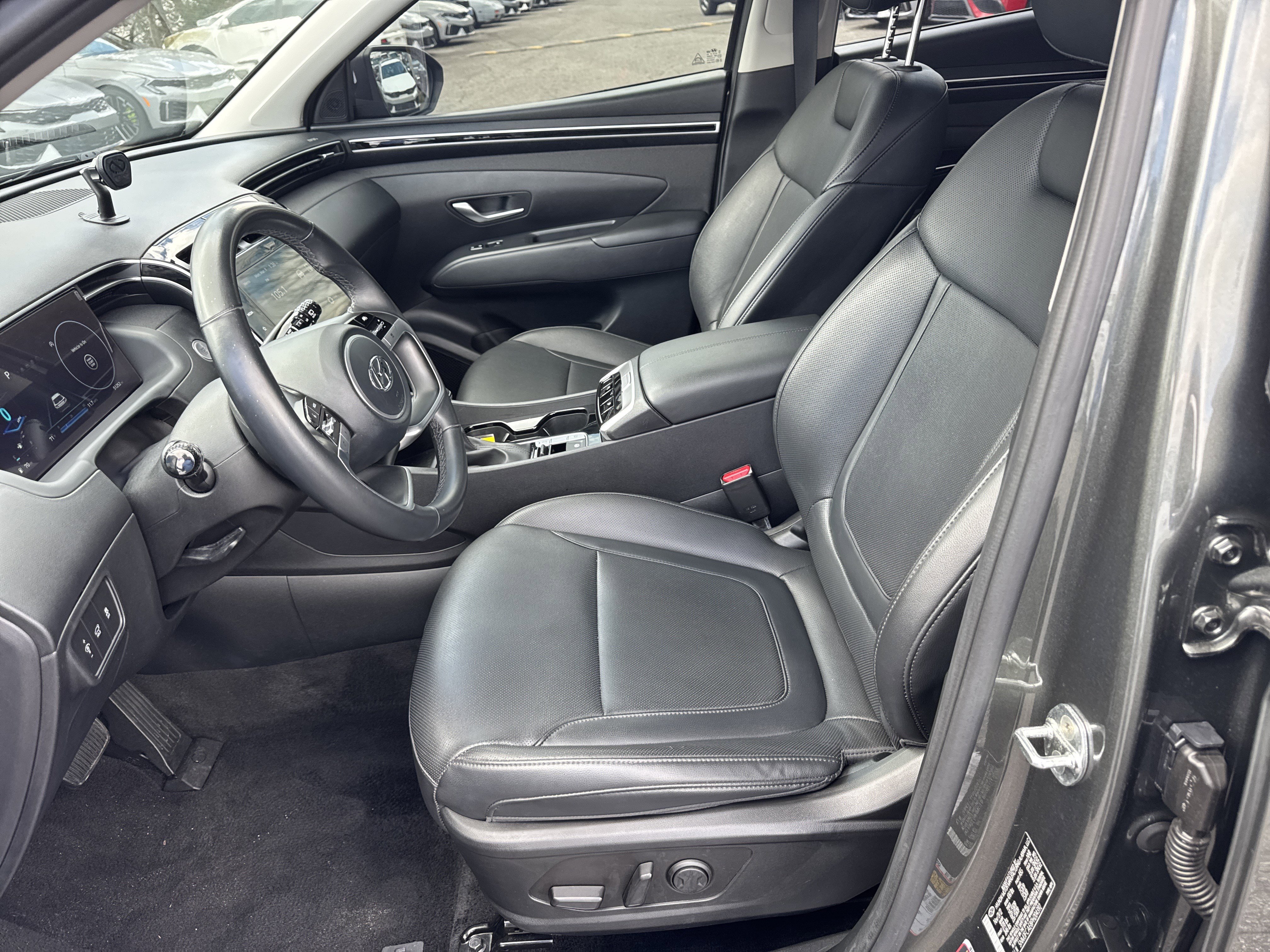 Used 2023 Hyundai Tucson SEL w/ Convenience Package image 9