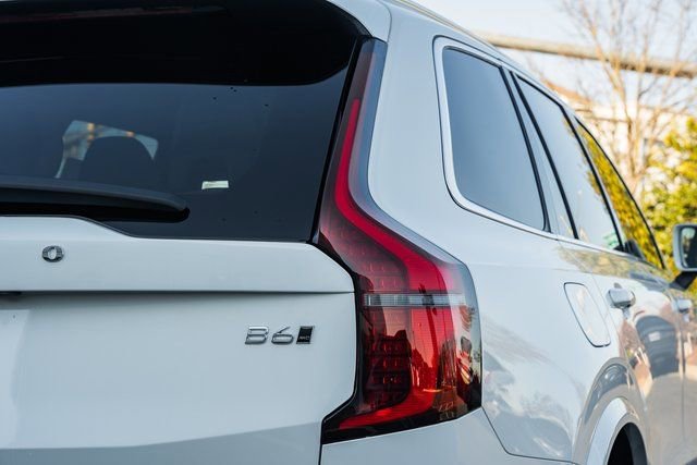 New 2026 Volvo XC90 B6 Plus image 7
