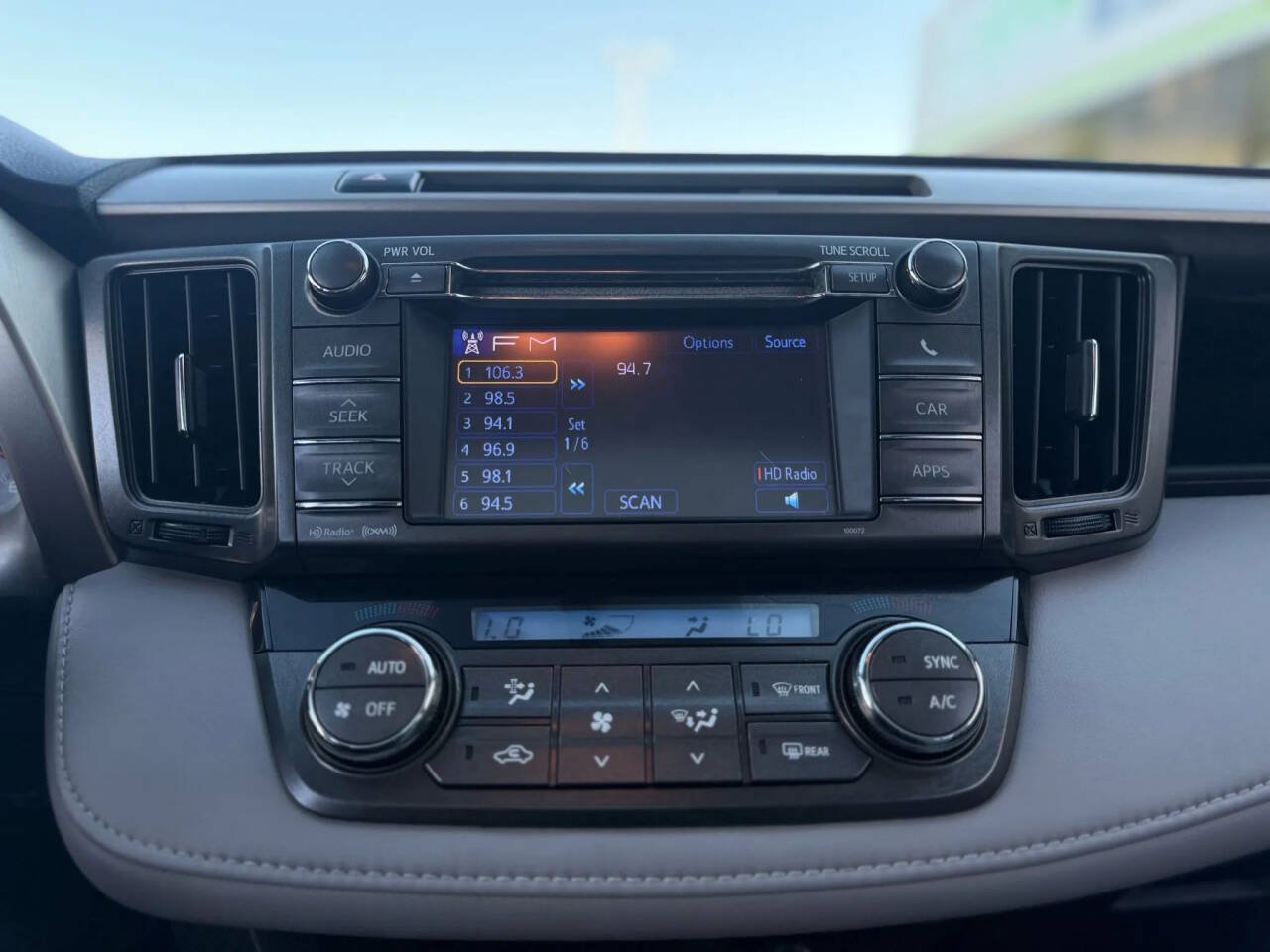 Used 2013 Toyota RAV4 XLE AWD/4WD image 16