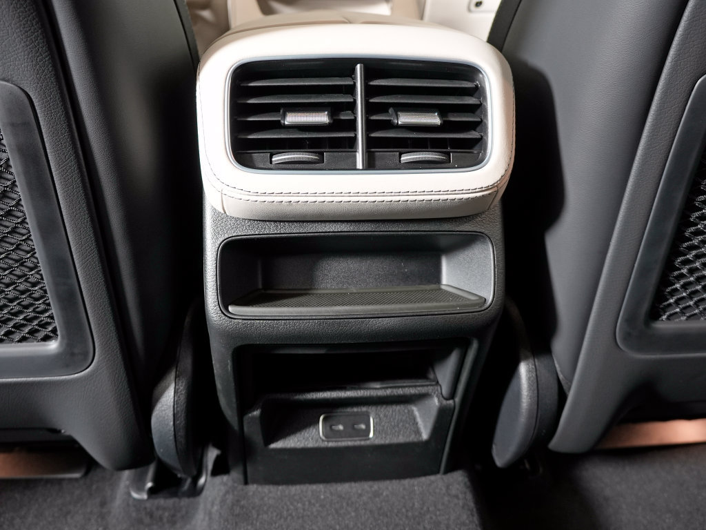 Certified 2026 Mercedes-Benz GLE 53 AMG 4MATIC Coupe image 30