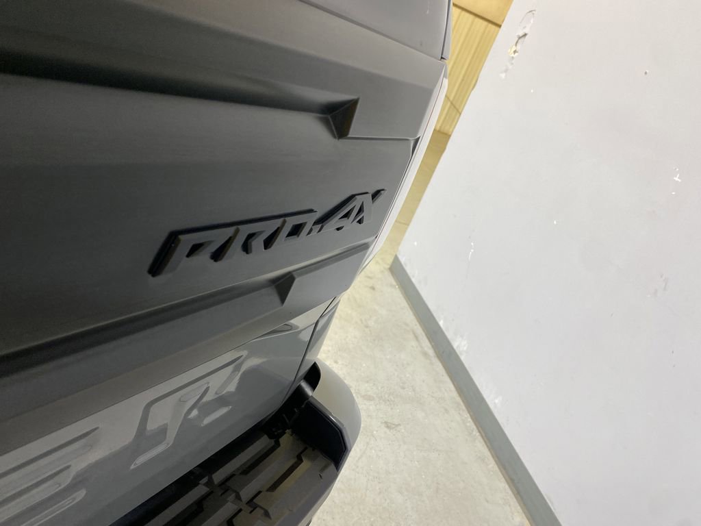 Used 2025 Nissan Frontier PRO-4X w/ Pro Convenience Package AWD/4WD image 18