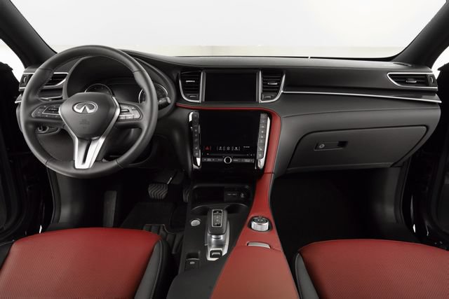Used 2025 INFINITI QX50 Sport AWD/4WD image 10