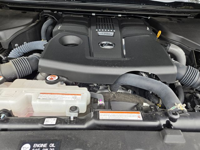Used 2025 Lexus GX 550 w/ Accessory Package (Z1) image 21
