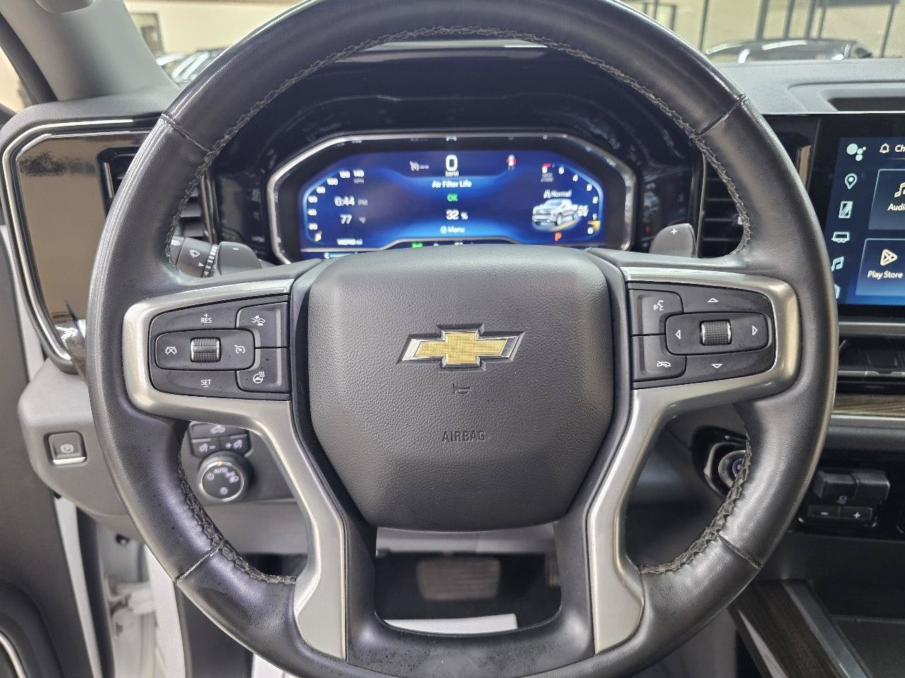 Used 2023 Chevrolet Silverado 1500 LT w/ Z71 Off-Road Package AWD/4WD image 29