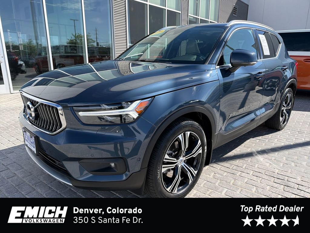Used 2020 Volvo XC40 T5 Inscription w/ Protection Package Premier AWD/4WD image 1