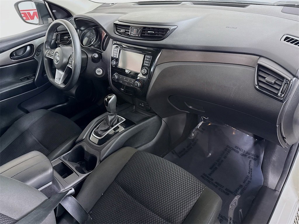 Certified 2021 Nissan Rogue Sport S image 30