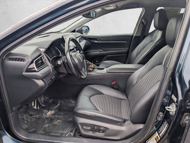 Used 2021 Toyota Camry SE w/ Convenience Package FWD image 14