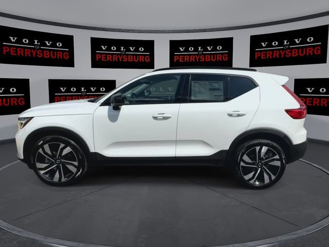Used 2025 Volvo XC40 B5 Plus w/ Protection Package Premier AWD/4WD image 5
