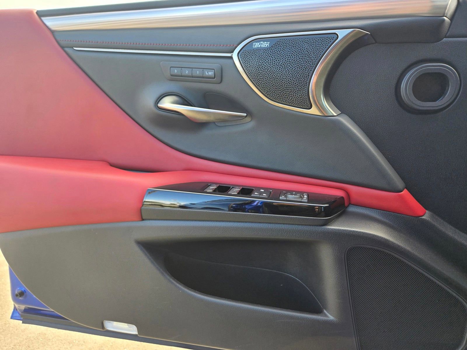 Used 2022 Lexus ES 350 F Sport w/ Accessory Package FWD image 18