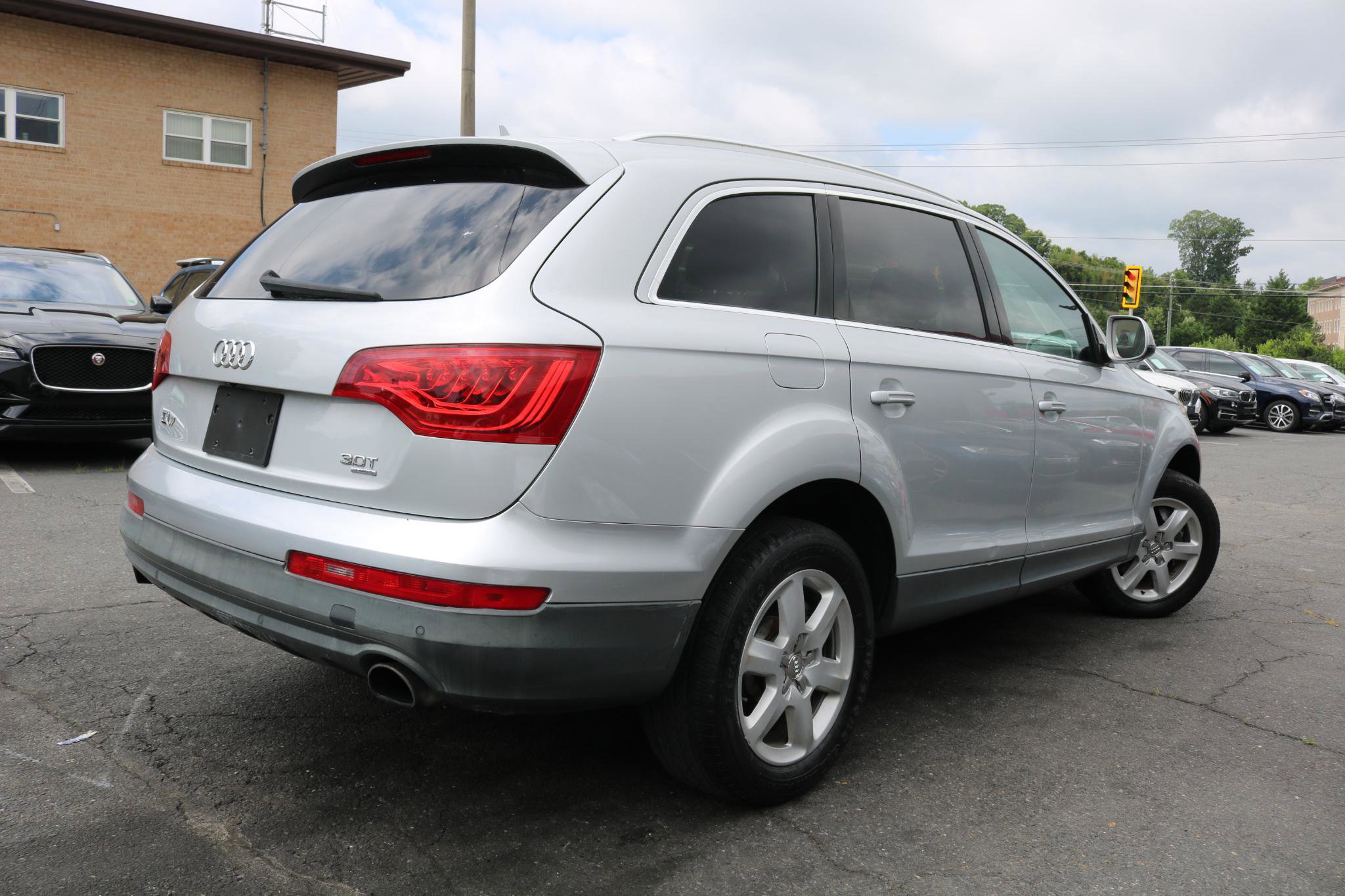 Used 2014 Audi Q7 3.0T Premium AWD/4WD image 2