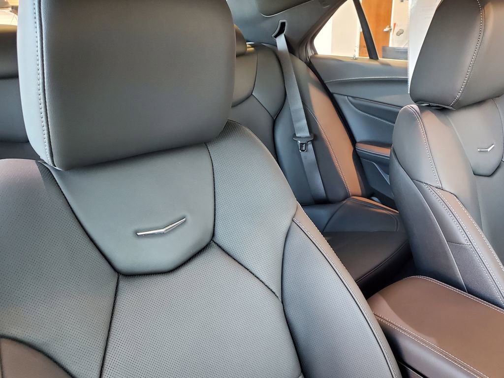 Used 2025 Cadillac CT4 Premium Luxury image 37