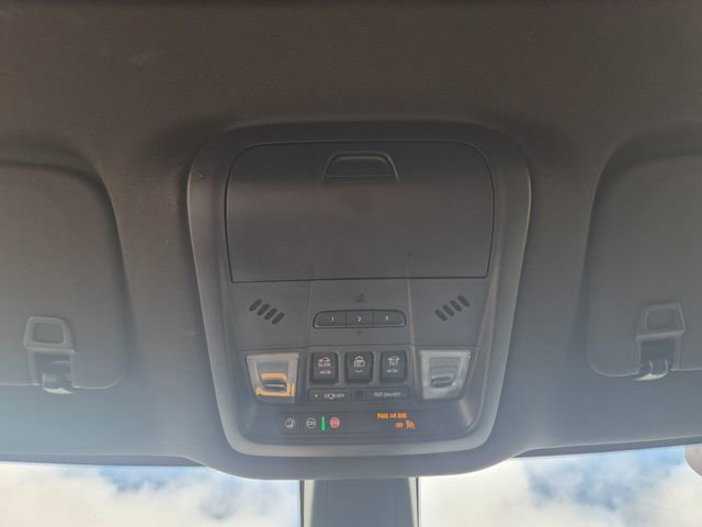 Used 2024 Buick Enclave Essence w/ Experience Buick Package FWD image 35