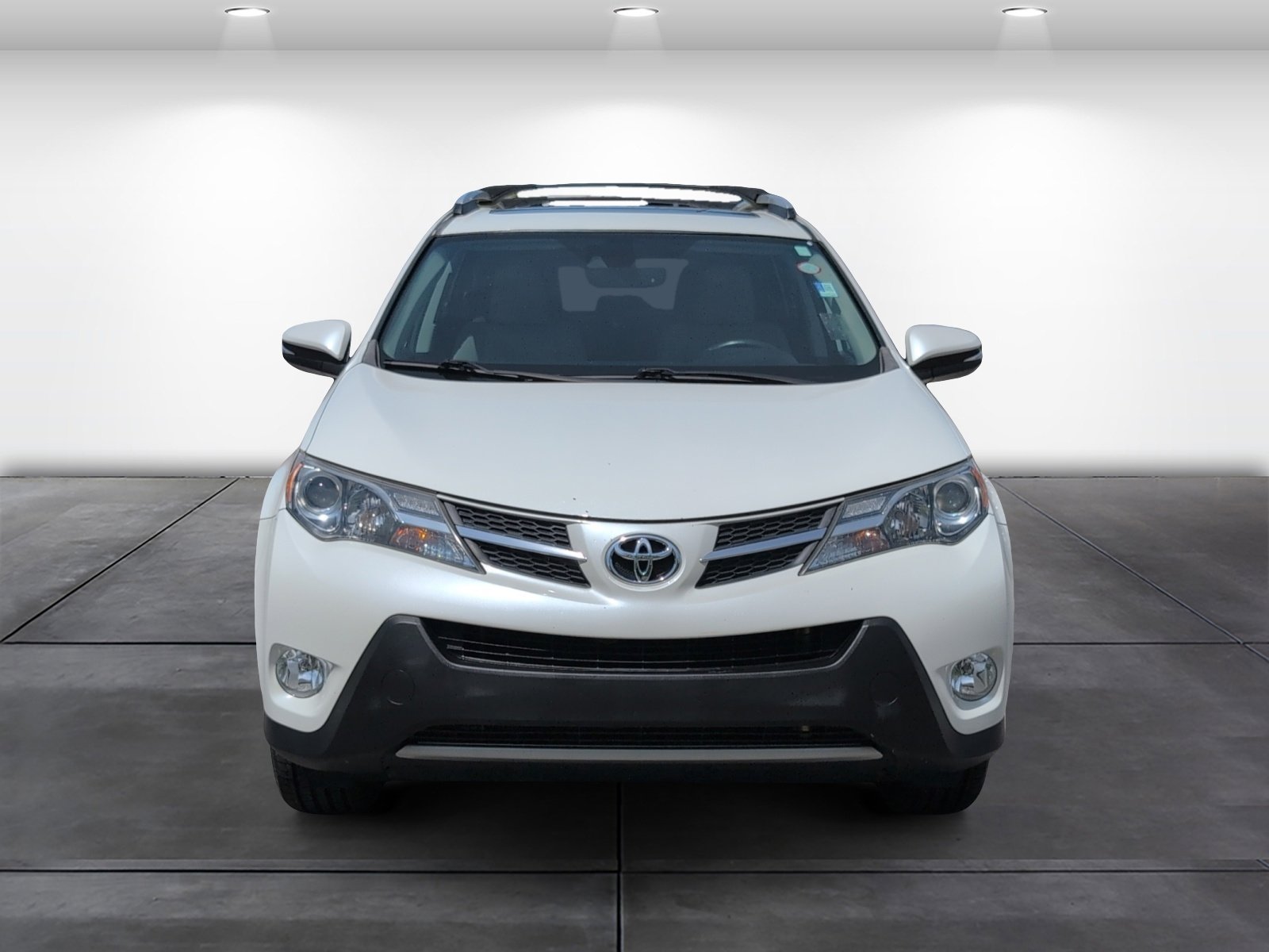 Used 2015 Toyota RAV4 Limited w/ Technology Package AWD/4WD image 6
