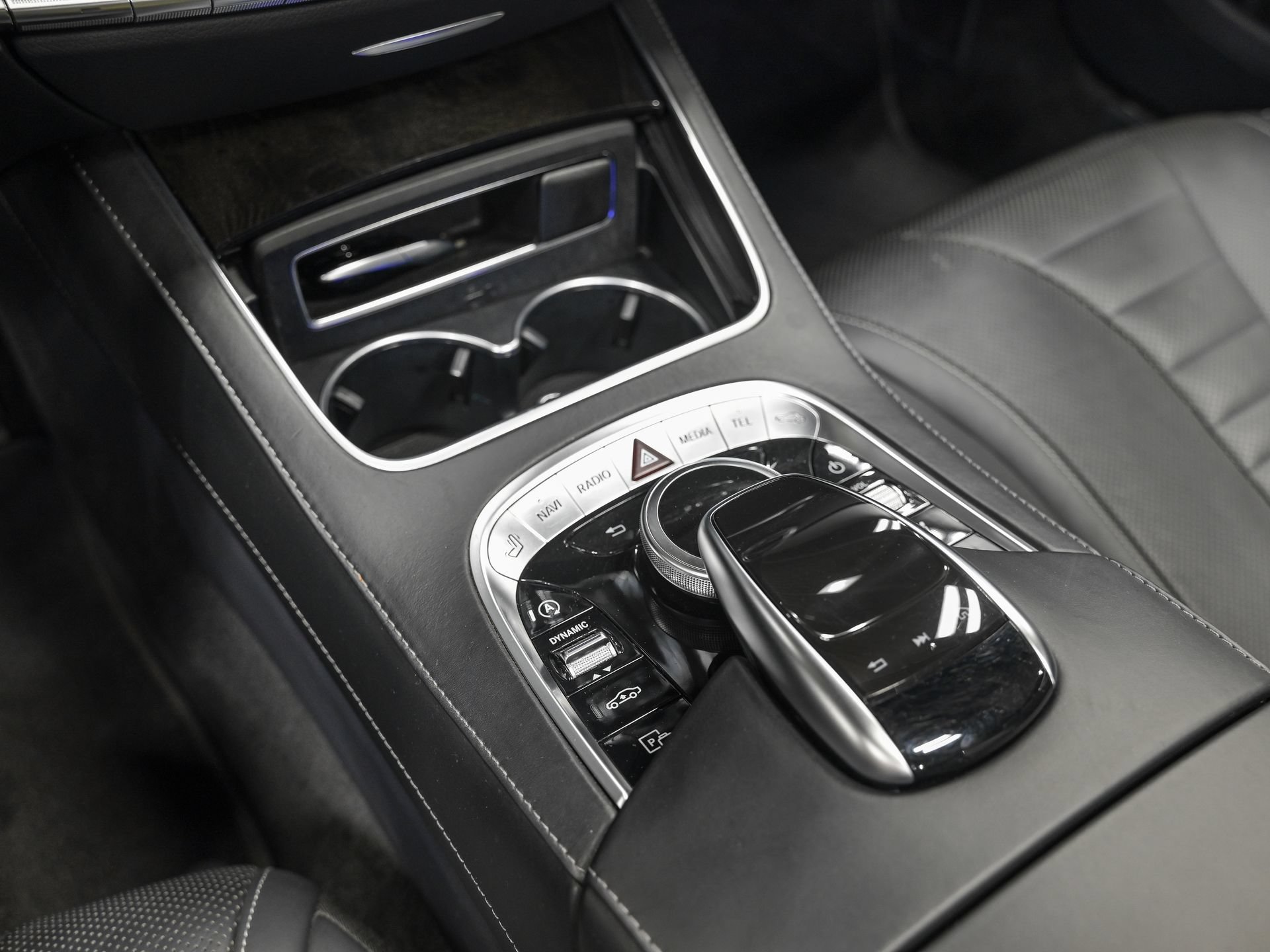 Used 2018 Mercedes-Benz S 560 Cabriolet image 24