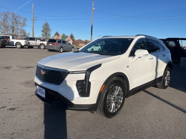 Used 2024 Cadillac XT4 Premium Luxury image 5