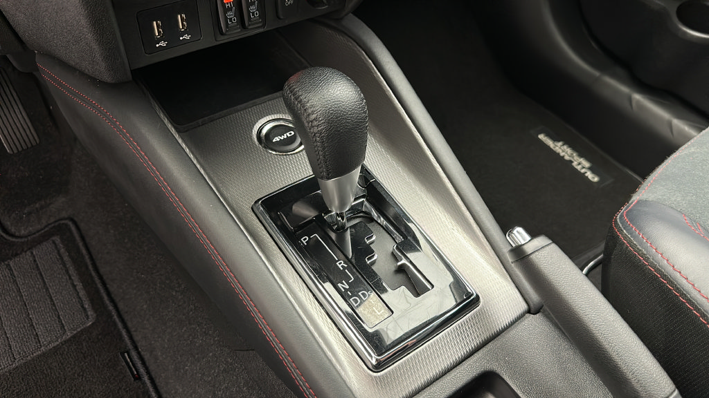 Used 2025 Mitsubishi Outlander Sport SE AWD/4WD image 21