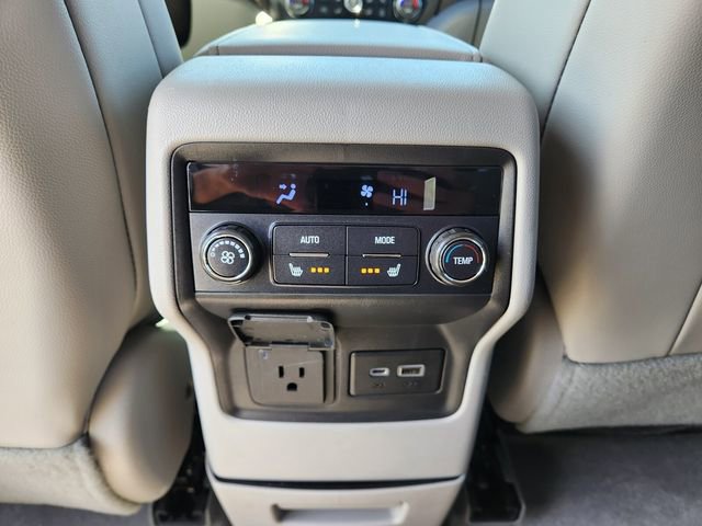 Used 2020 GMC Acadia SLT w/ Premium Package image 16