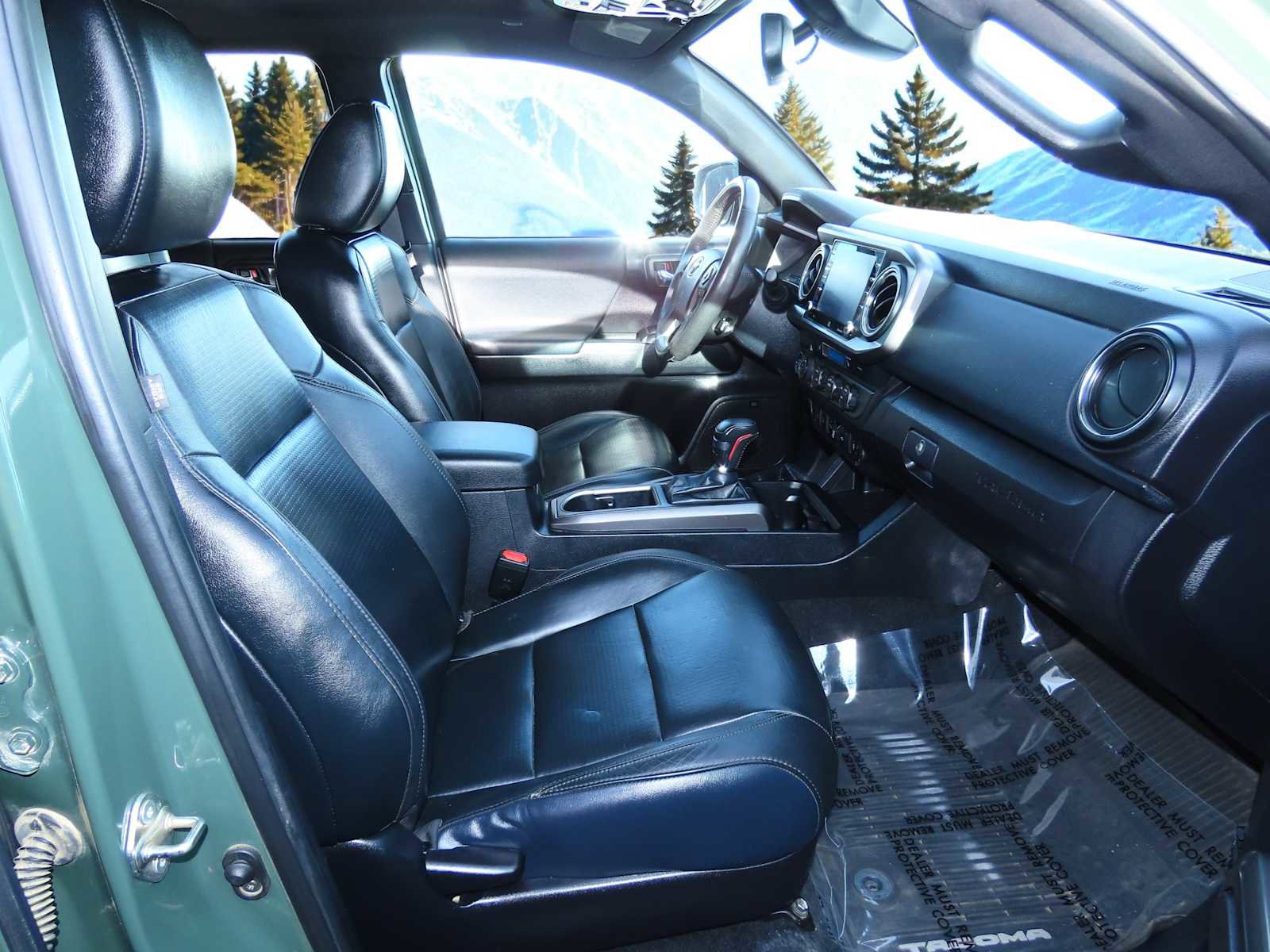 Used 2021 Toyota Tacoma TRD Off-Road image 22