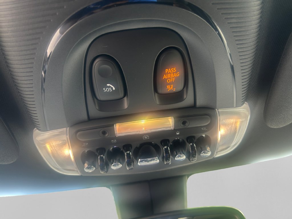 Used 2024 MINI Cooper S w/ Signature Upholstery Package FWD image 18