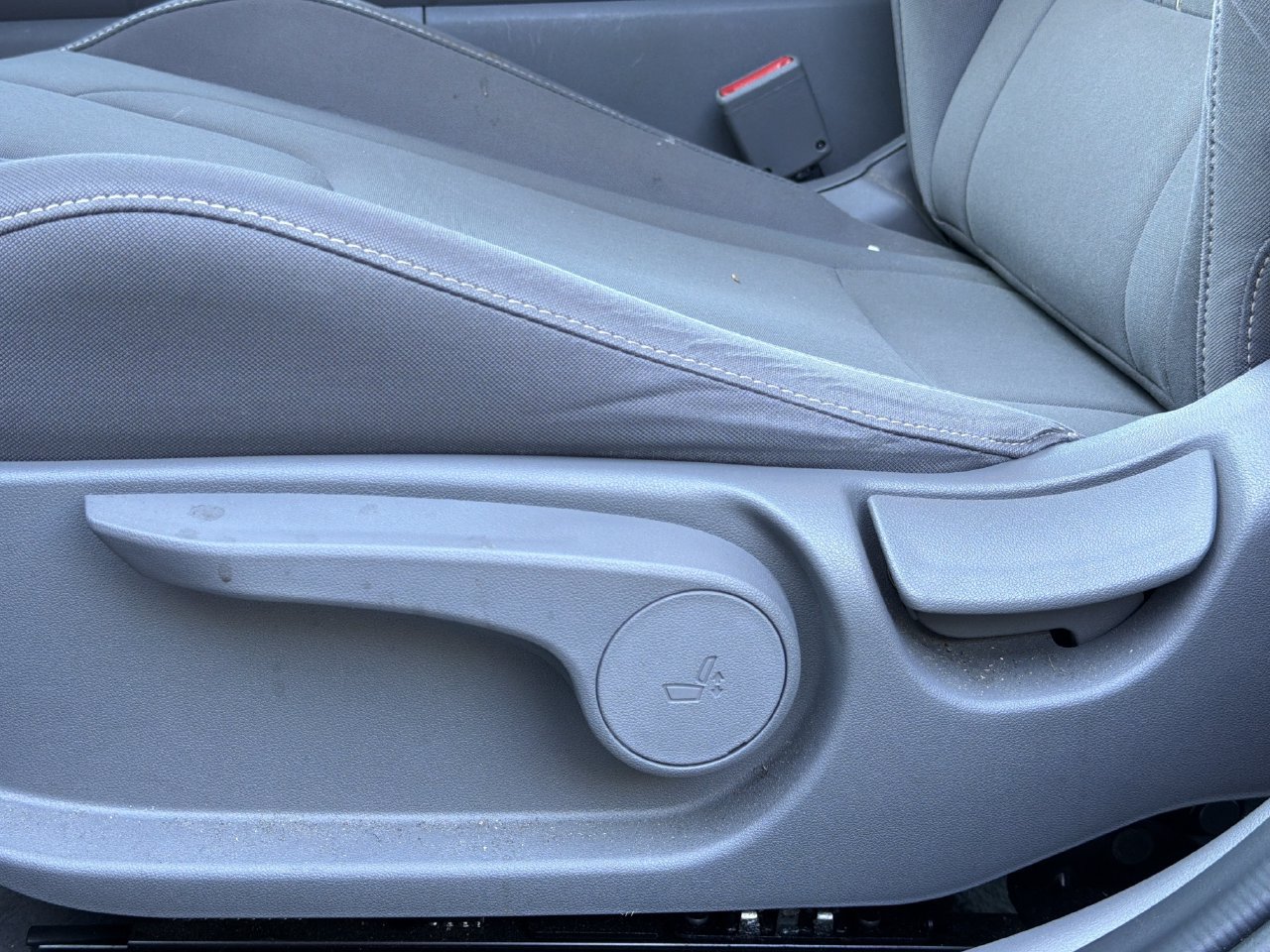 Used 2024 Hyundai Elantra SEL FWD image 17