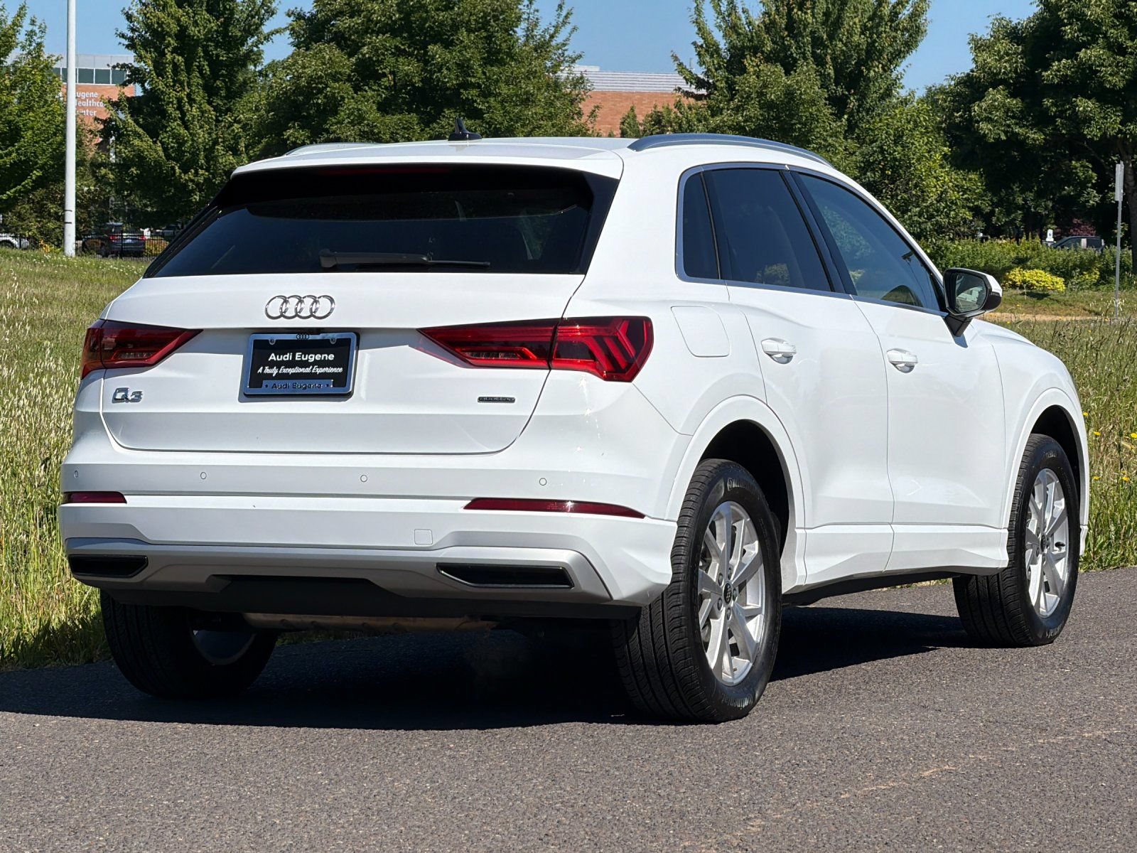Used 2024 Audi Q3 2.0T Premium AWD/4WD image 3