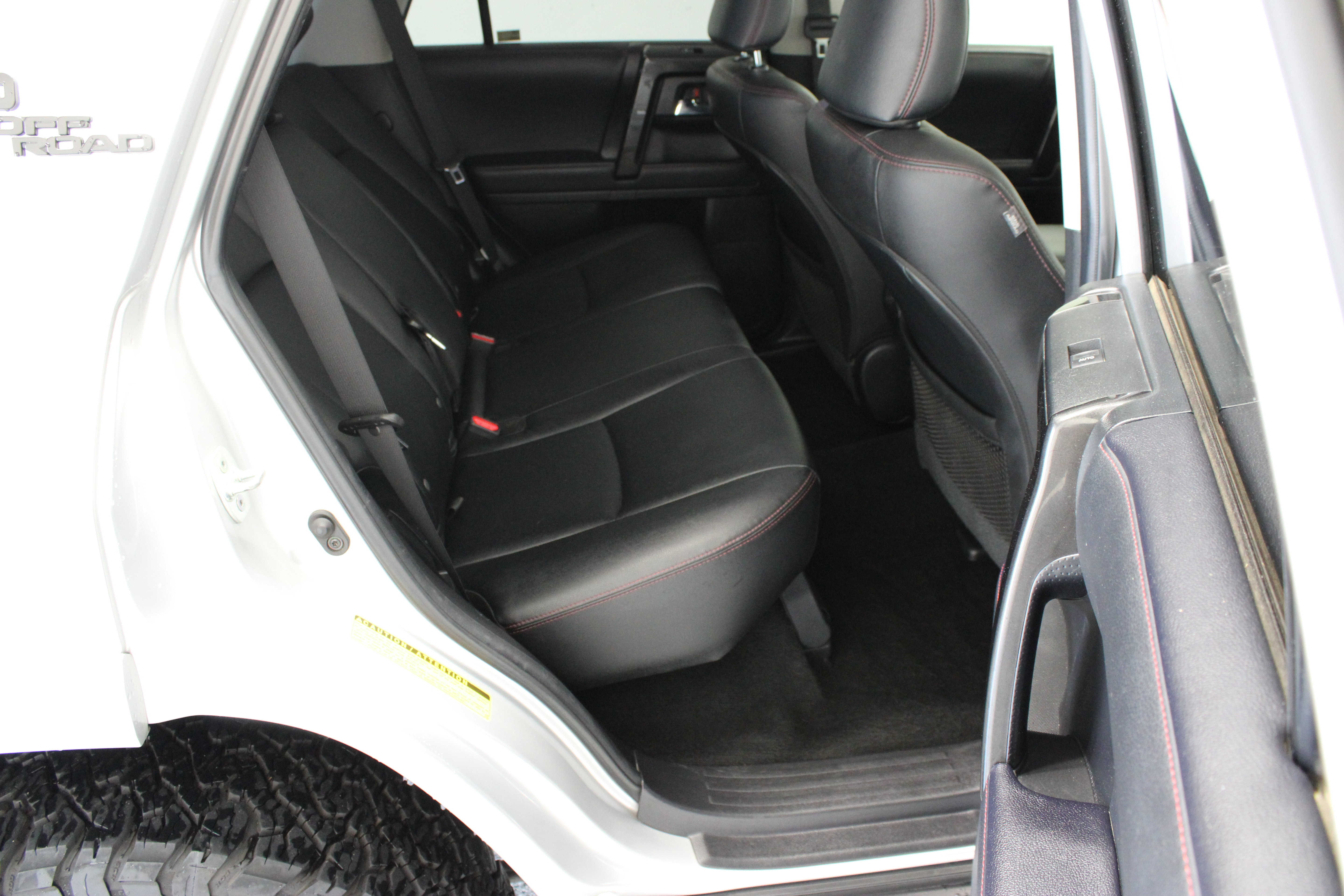 Used 2023 Toyota 4Runner TRD Off-Road Premium w/ Moonroof Package AWD/4WD image 36