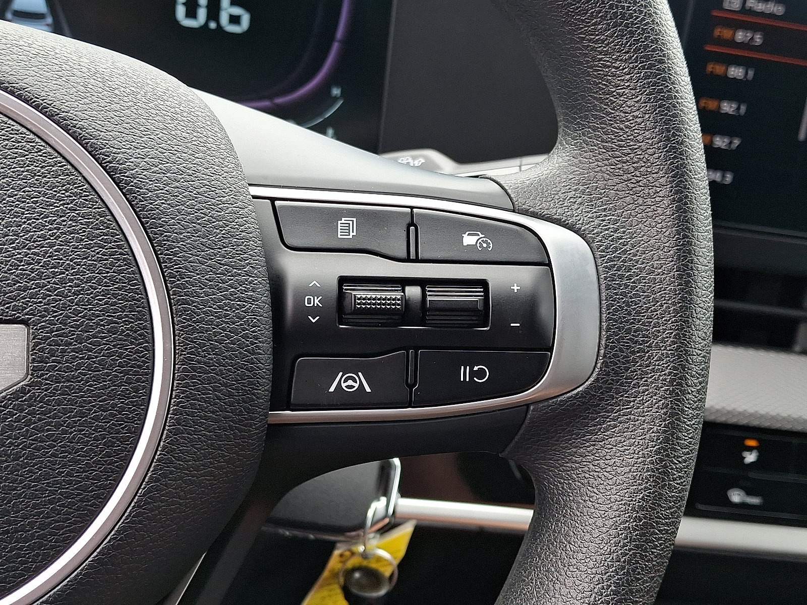 Used 2024 Kia Sportage LX AWD/4WD image 23