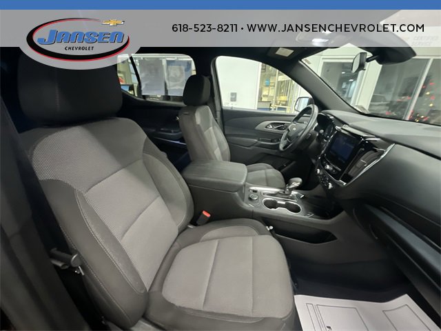 Used 2022 Chevrolet Traverse LT image 27