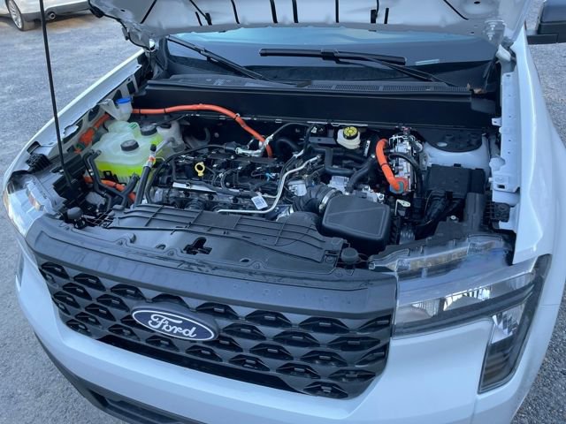 New 2026 Ford Maverick XL image 21