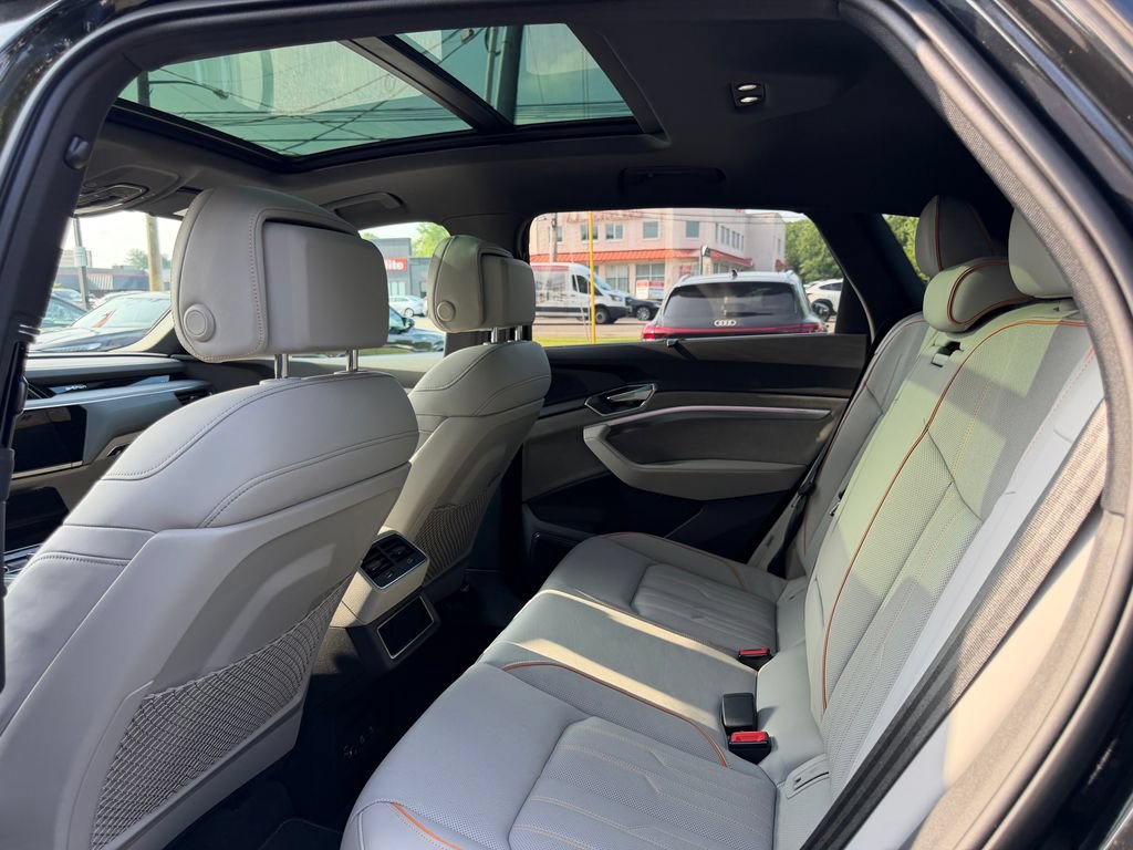 Used 2024 Audi Q8 e-tron Prestige w/ Prestige Package AWD/4WD image 30