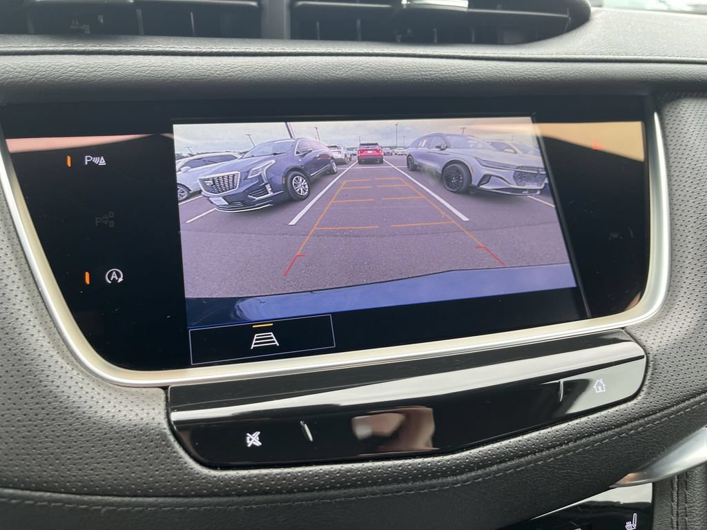 Used 2025 Cadillac XT5 Premium Luxury AWD/4WD image 17