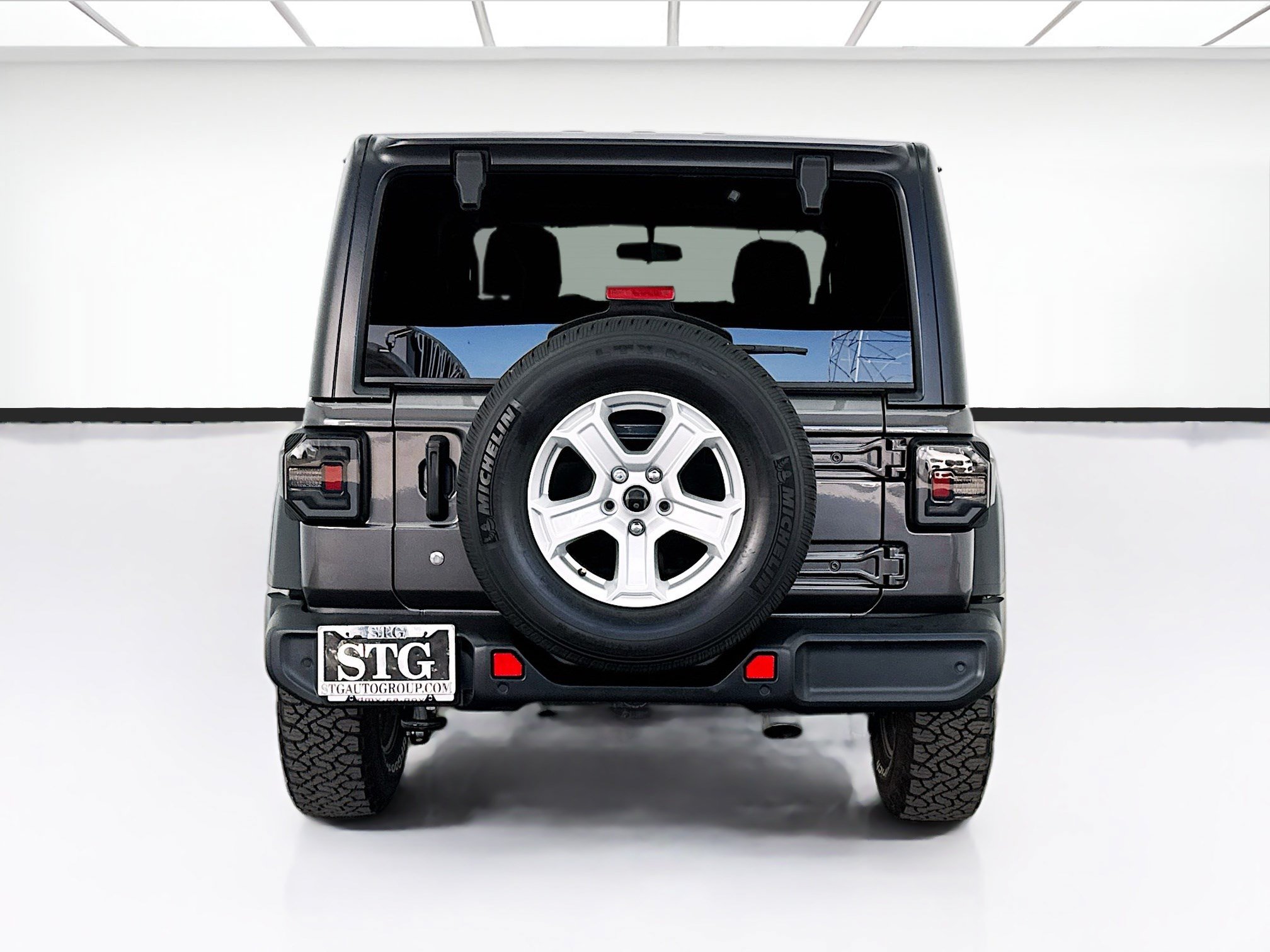 Used 2018 Jeep Wrangler Sport AWD/4WD image 5