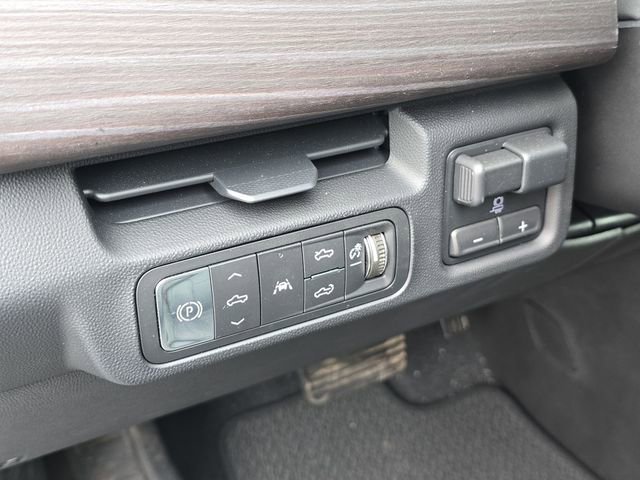 New 2024 GMC Sierra EV Denali image 17