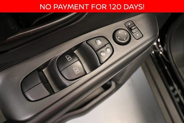 New 2025 Nissan Kicks Play S image 8