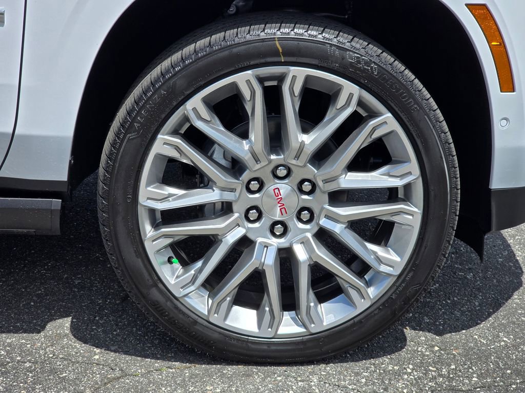 New 2026 GMC Yukon Denali AWD/4WD image 17