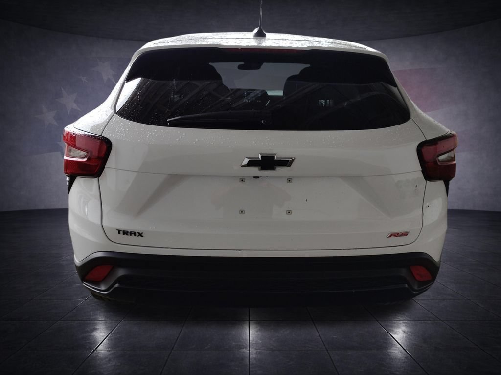 Used 2024 Chevrolet Trax RS FWD image 4