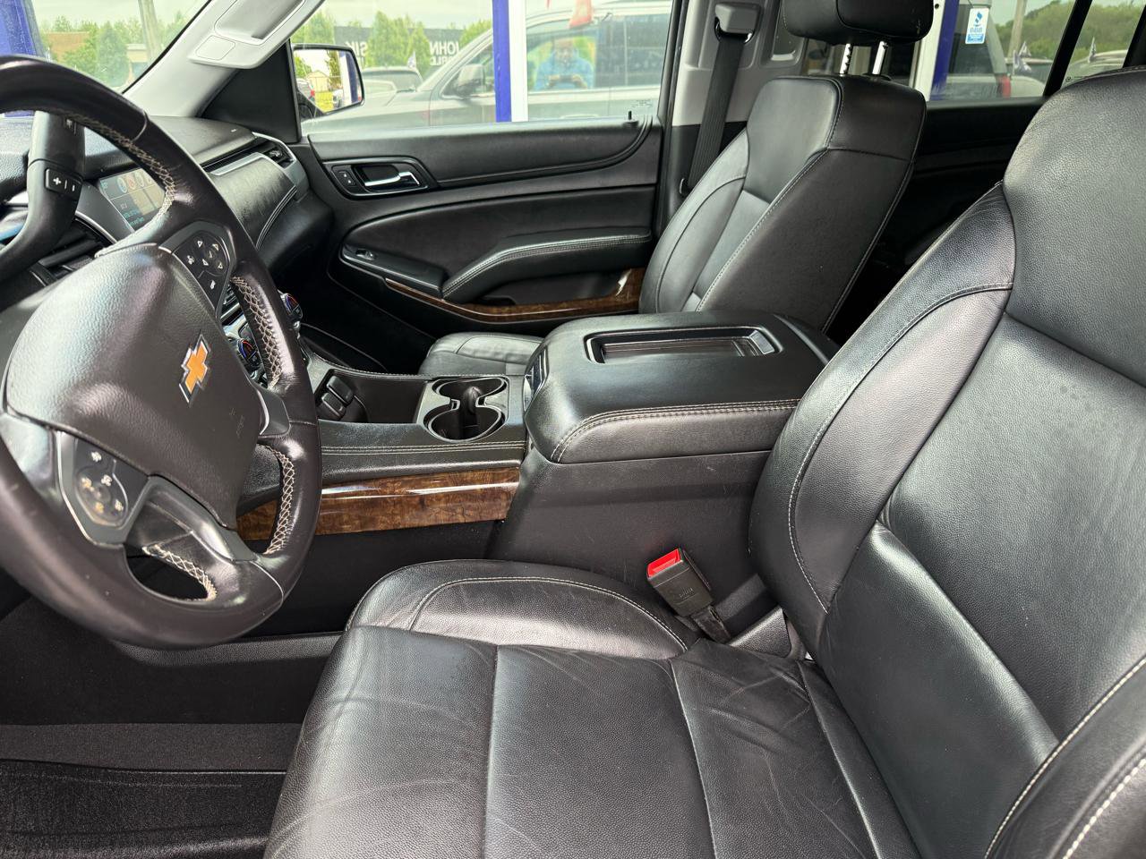 Used 2019 Chevrolet Suburban LT AWD/4WD image 15