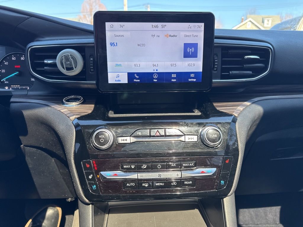 Used 2022 Ford Explorer Limited w/ Equipment Group 301A image 11